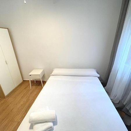 Triana Roomable Seville Exterior photo