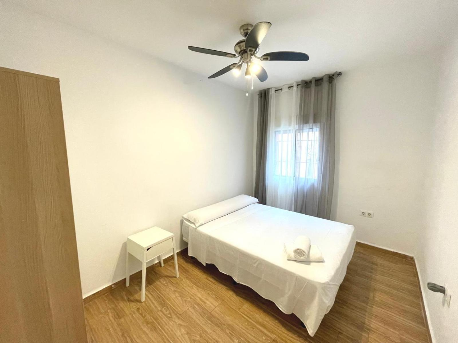 Triana Roomable Seville Exterior photo