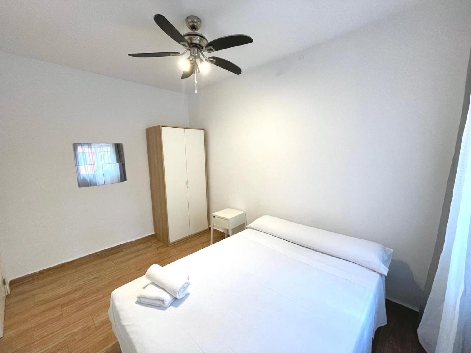 Triana Roomable Seville Exterior photo